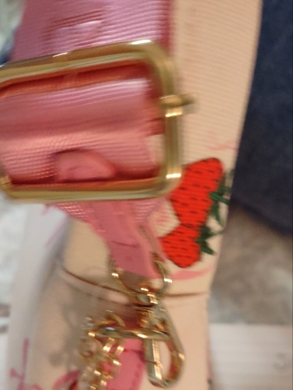 Juicy Couture Strawberry Festival Shoulder Bag Bow Cream Multi NWT Bunny Charm. - Picture 7 of 11